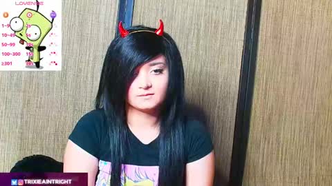 trixiedoescamcam online show from October 4, 10:07 pm