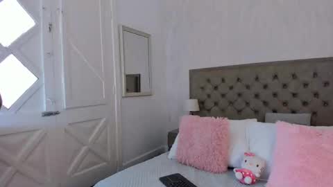 Trixie online show from September 17, 8:01 pm