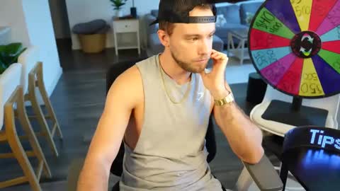 Troy Green online show from September 19, 9:40 pm