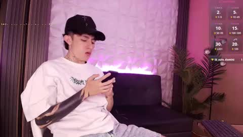 Troy online show from November 19, 7:34 pm