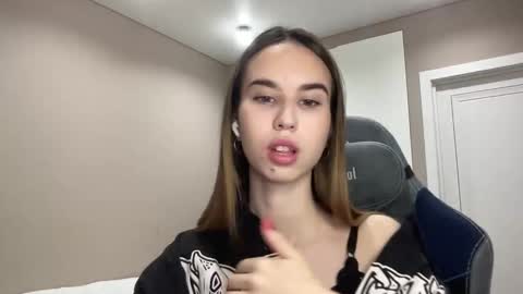 tryme_muse online show from November 23, 3:54 pm