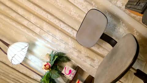 Chloe online show from April 15, 11:46 am