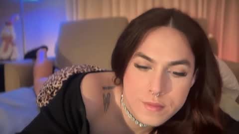 tslivexxx online show from June 23, 3:29 pm