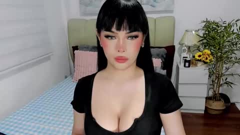 Graciella online show from February 2, 8:43 am