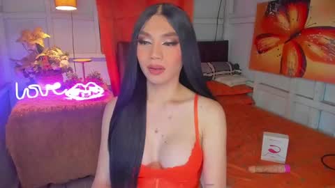 Snapshot of tsqueenselena chatting on December 5, 1:33 pm Queen Selena online show from December 5, 1:33 pm