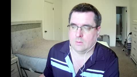 tstwbtsb online show from April 24, 8:11 pm