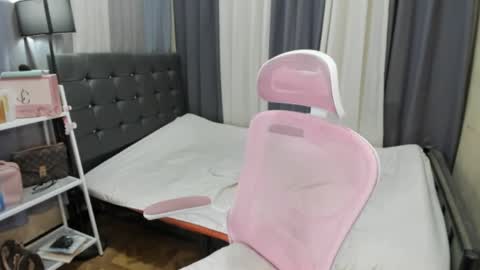 tsuncutmargauxx online show from June 6, 7:47 am