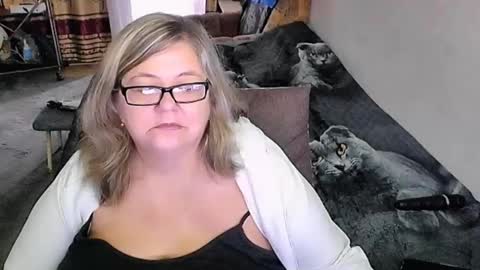 Lana online show from October 2, 3:16 am