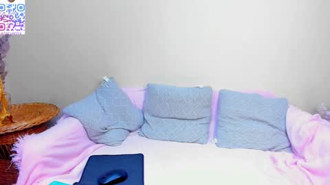 Angus online show from January 10, 7:30 pm