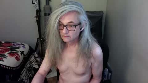 twigslet online show from May 2, 7:08 pm