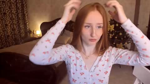 twilightserenade online show from December 19, 8:26 pm