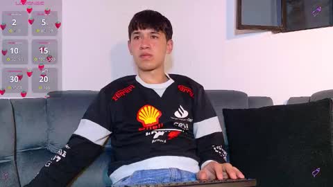 Mr Daren online show from October 15, 5:47 pm