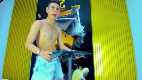 twink_scott19 online show from December 19, 9:54 pm