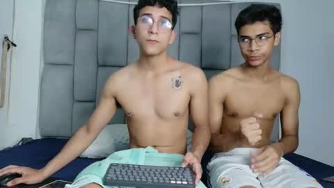 twinksecrets_ online show from February 27, 11:03 am