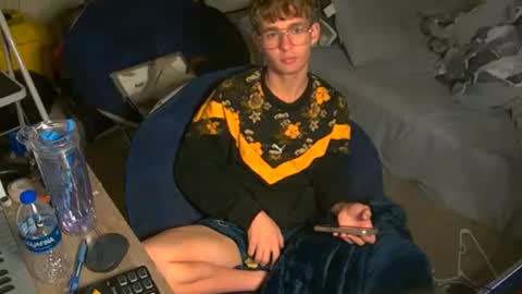 Snapshot of twinktools chatting on September 20, 1:58 pm shytwink online show from September 20, 1:58 pm