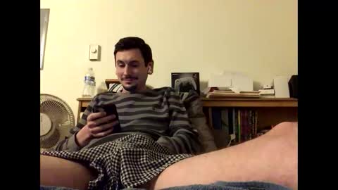 TwinkyMcgee online show from November 17, 6:16 am