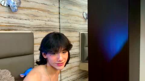 twinslovers_ online show from November 4, 1:18 am