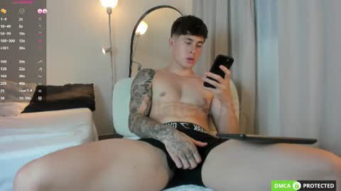 twintease online show from June 22, 3:25 am