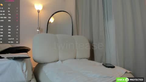 twintease online show from June 24, 10:50 pm