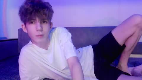 TwiShadow online show from February 16, 11:52 am