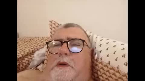 twohats2810 online show from March 27, 7:15 pm