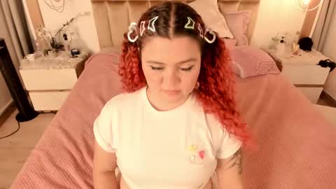 Twiggy online show from March 12, 2:30 am