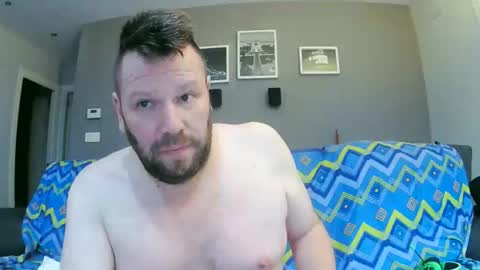 Txan  Chan online show from September 20, 2:25 am