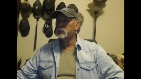 txlobo60 online show from April 19, 1:56 pm