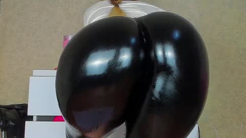 tykita online show from December 21, 8:54 am