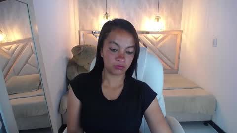 Tylla  online show from March 25, 5:47 am