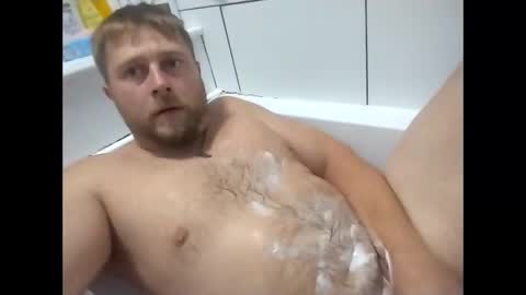 tyreking online show from September 16, 8:45 pm