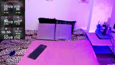 uchikydoll online show from October 24, 9:04 pm