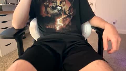 Love Lain online show from April 4, 12:06 am