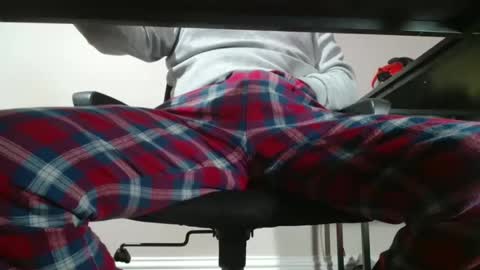 ukguynxtdr online show from February 25, 10:20 pm