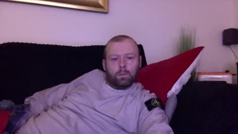 Snapshot of ukmatty3 chatting on December 29, 7:43 pm ukmatty3 online show from December 29, 7:43 pm