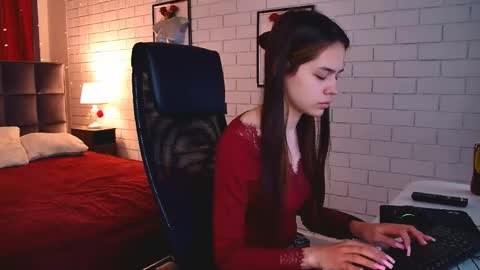 Ulia online show from April 16, 5:07 am