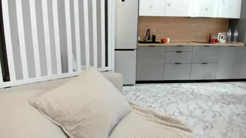 Melena online show from April 18, 3:08 am