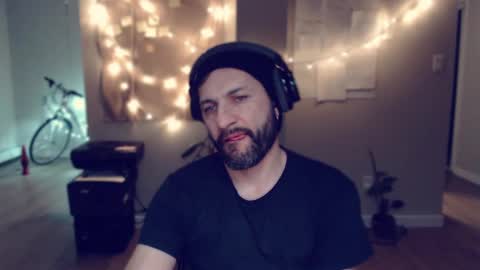 ultratoaster online show from December 10, 4:24 am