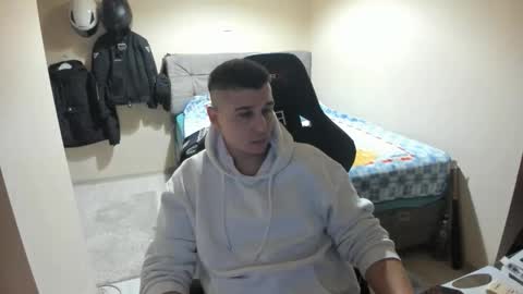 hi im mike tyson -  online show from April 10, 7:07 pm