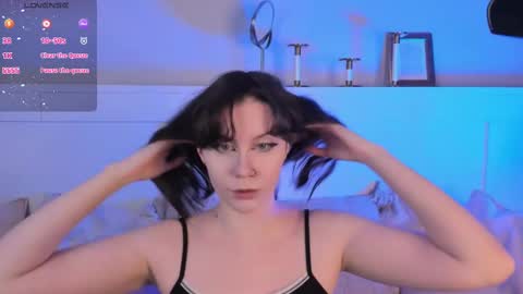 Snapshot of una_medisson chatting on February 26, 12:05 pm Una  online show from February 26, 12:05 pm