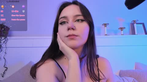 Snapshot of una_medisson chatting on February 4, 12:44 pm Una  online show from February 4, 12:44 pm