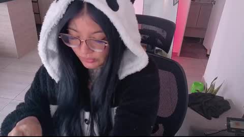 Franchesca  online show from October 9, 5:29 pm