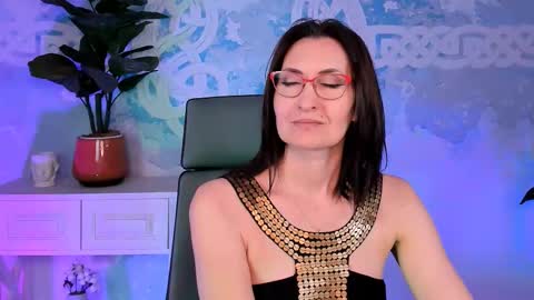 UnaTera online show from October 14, 9:34 am