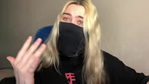 unaxyling online show from February 21, 11:19 pm