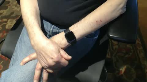 uncut_cumslut online show from April 12, 11:09 pm