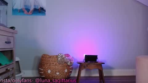 undaunted_41 online show from December 16, 3:08 am