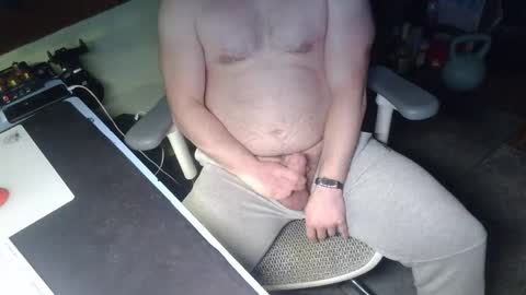 Under the desk online show from April 12, 9:41 pm