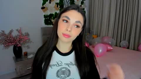 Patricia online show from February 19, 1:18 am