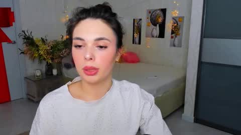 Patricia online show from March 12, 7:25 pm