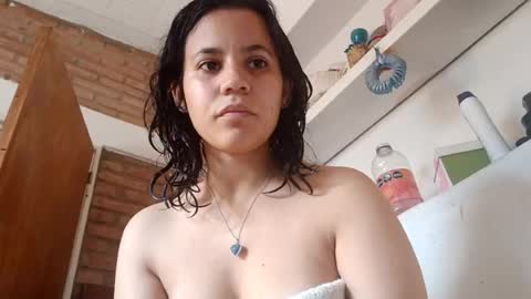 unicornio__763 online show from June 11, 7:01 pm